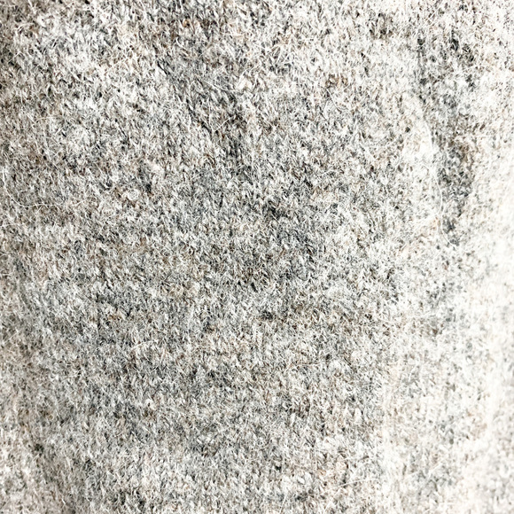 Cynthia Rowley Short Sleeve V-Neck Gray Sweater - Picture 6 of 9